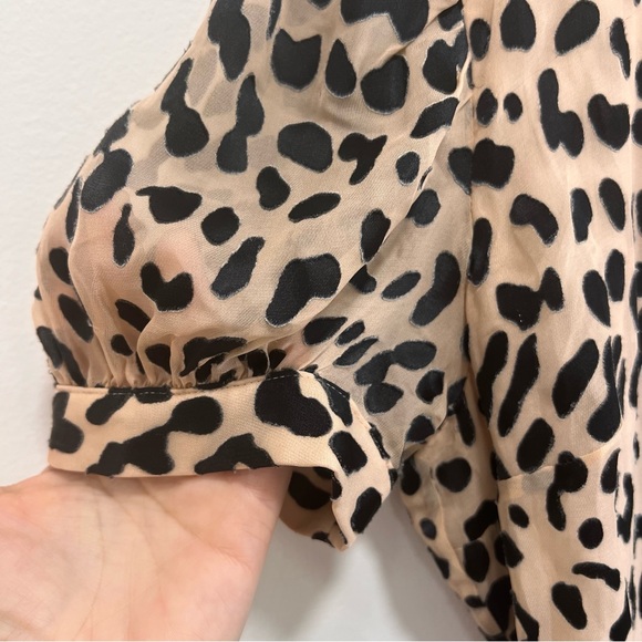 Alice + Olivia NWT Rosette Leopard Print Wrap Dress Sand/ Black Short Sleeve 6 - Picture 7 of 16